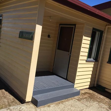 Bronte Park Highland Cottages Bagian luar foto