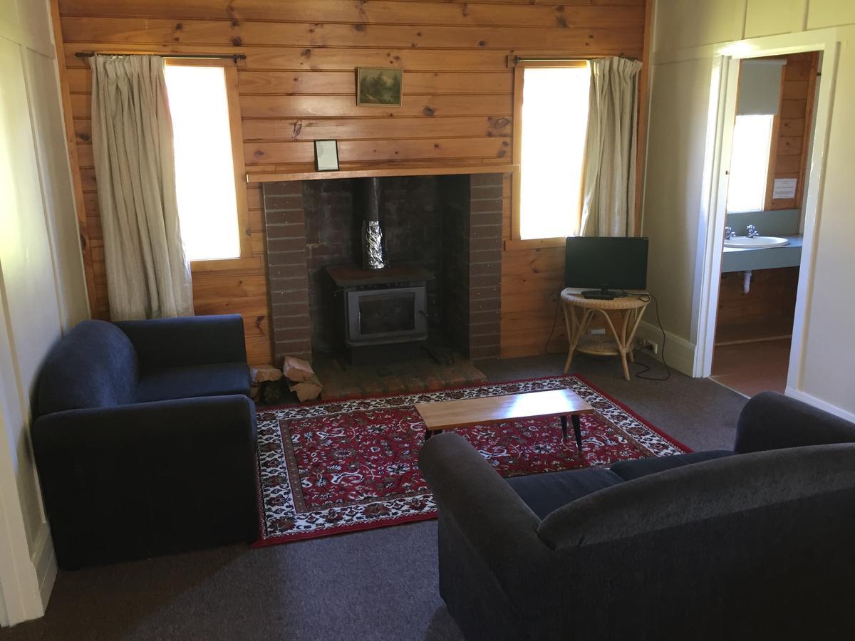 Bronte Park Highland Cottages Bagian luar foto